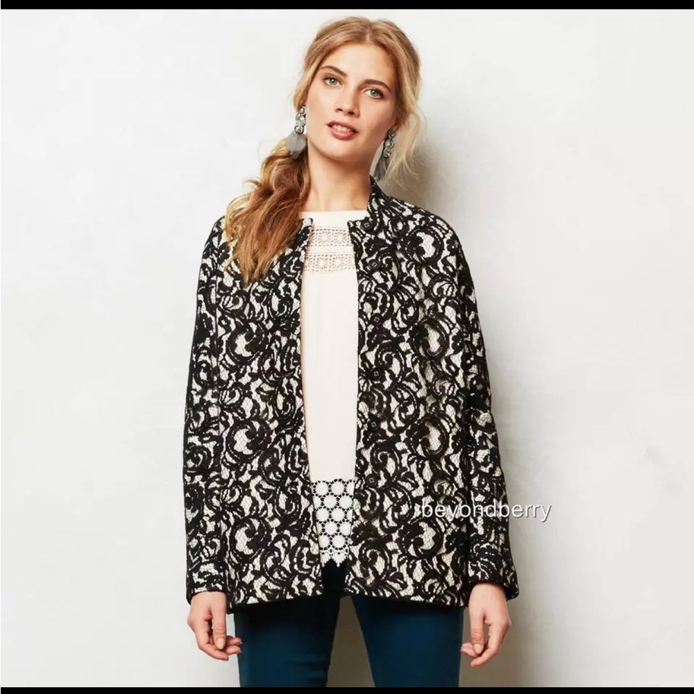 ANTHRO SIZE L LACE COAT